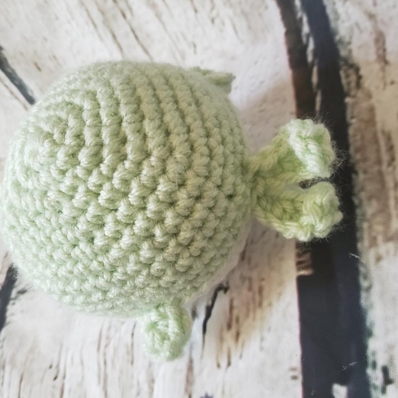 Light Green Crochet Narwhal Amigurumi - Picture 9 of 12